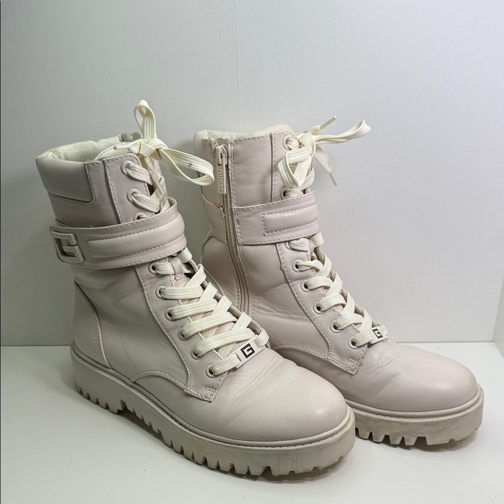 Women's Guess Bone/Ivory Lace-Up Combat Boots Size 7.5